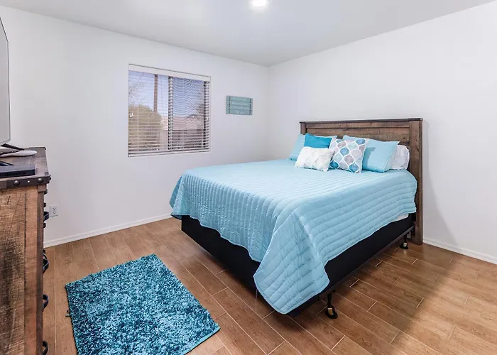 Breezing Southwind Boat Garage * Lake Havasu City